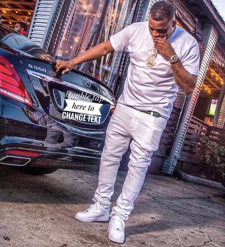 kool1roy's tweet image. POONE RunThe Streets ft. Inayah Lamis youtu.be/x_Zf_3mbOnM via @YouTube