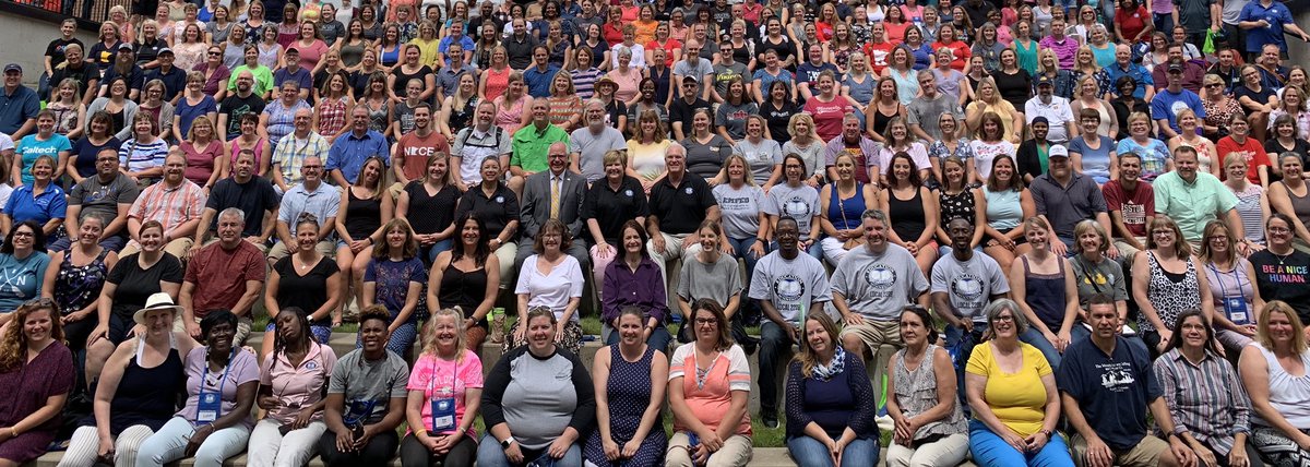 EducationMN's tweet photo. Stronger together. Always.
#chooseunion #unionstrong #powerofwemn #redfored https://t.co/5JGxVKrq8P