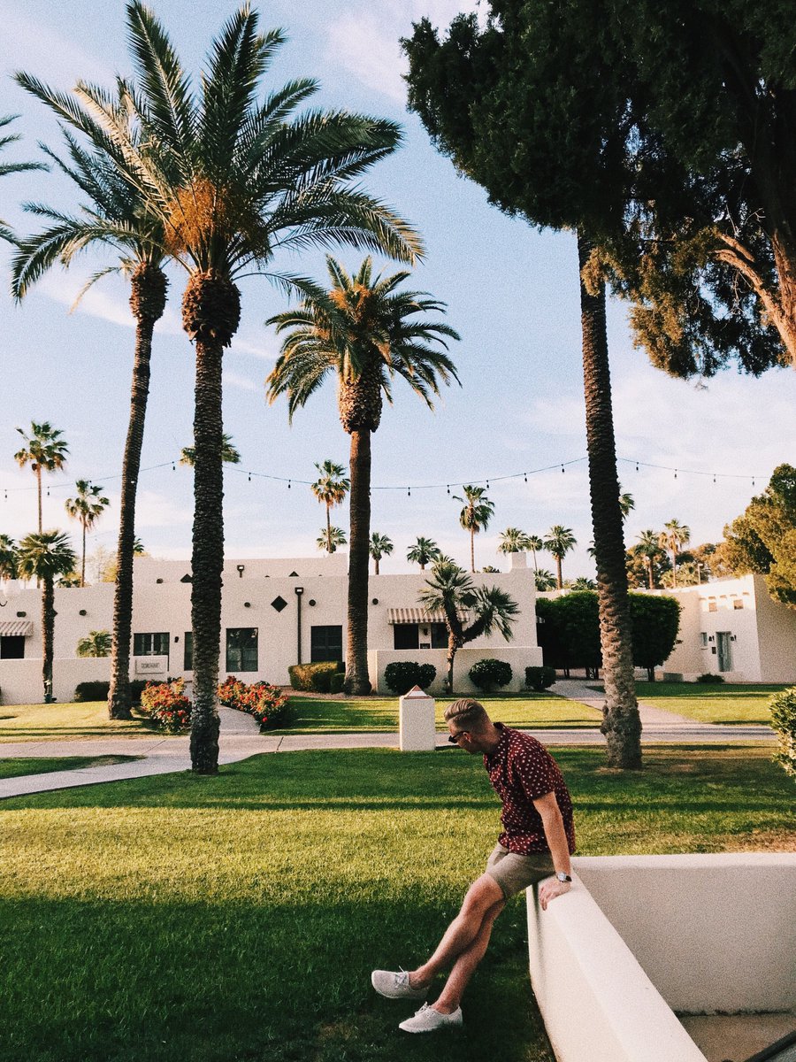 wigwamresort's tweet photo. If it were up to us, summer wouldn't have to end! But, until that changes, our Summer Scapes package is here to help you take advantage of the sun's warm rays: https://t.co/ii5QZ2R2Tr #WigwamArizona #EscapeMonday https://t.co/fwwnrKUBbK