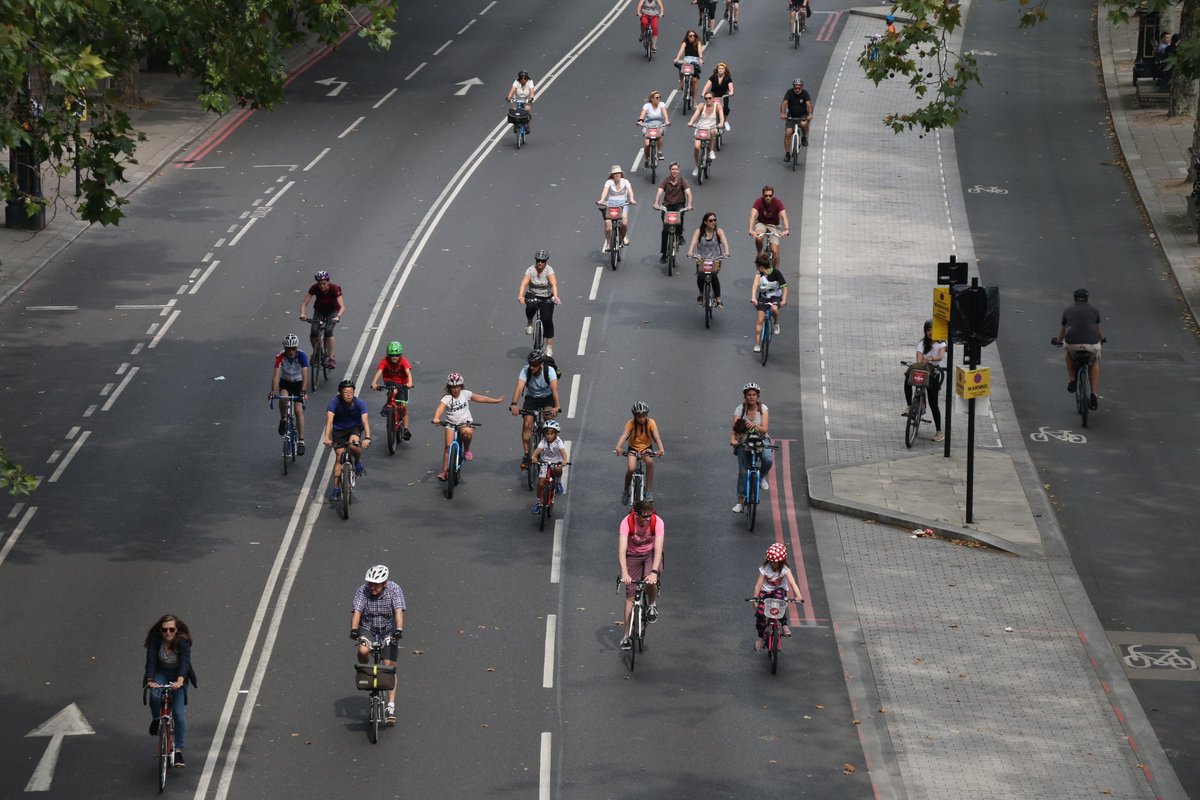 EnjoyTheViewEU's tweet photo. Remembering a wonderful weekend of London cycle events. #RideLondon #UCIWWT #UCIWT #PRLClassique #PRLClassic https://t.co/ih2inA4MME
