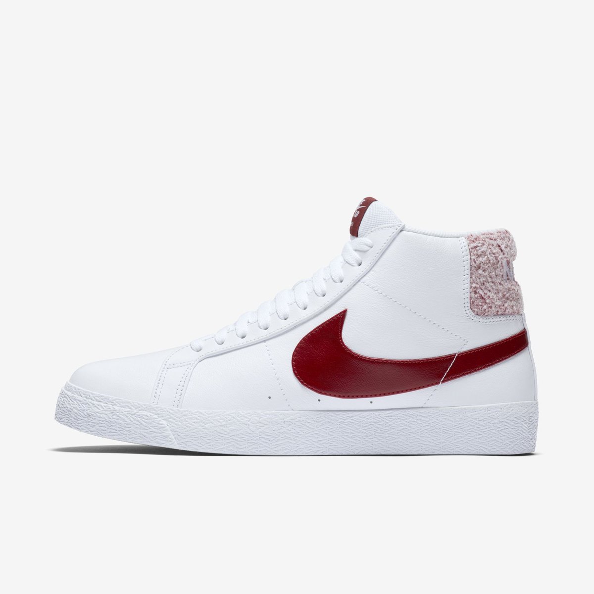 J23app's tweet photo. Nike SB Zoom Blazer Mid Premium “White/Team Red” on @nikestore $85 + FREE shipping

Link -> https://t.co/FIKOJniDy1 https://t.co/1H4SQoLoix