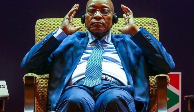 DrTumi_'s tweet photo. Vosho isn’t difficult. Yalapisha fela. Just need to relax and rest my knees https://t.co/3GGDkscfBS