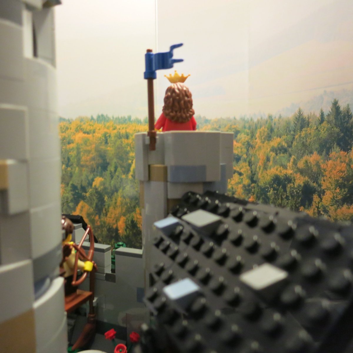 olivercgoetz's tweet image. Completed Castle Löwenstein – with expansion!
This is the largest of the @BrickLink #AfolDesignerProgram sets by Raziel_Regulus and with the expansion it has over 3600 pieces!
#LEGO @LEGO_Group #LegoCastle