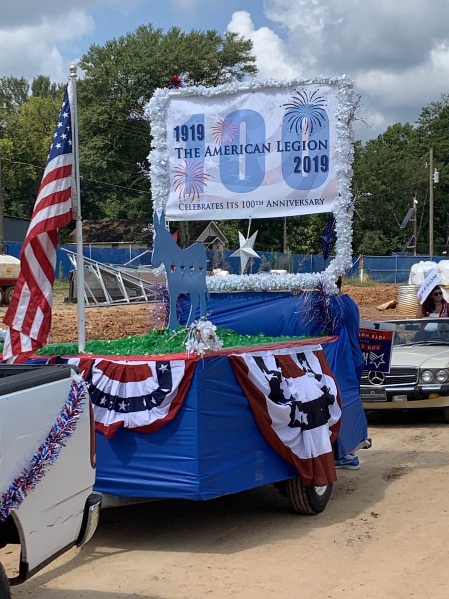 HeyLandoAlex's tweet image. Great time with N Fulton Dems at the Old Soldiers Parade in #GA06 this past weekend ! It was nice to see our candidates, representatives, and veterans as we celebrate those who have served our country. #MarchForward2020