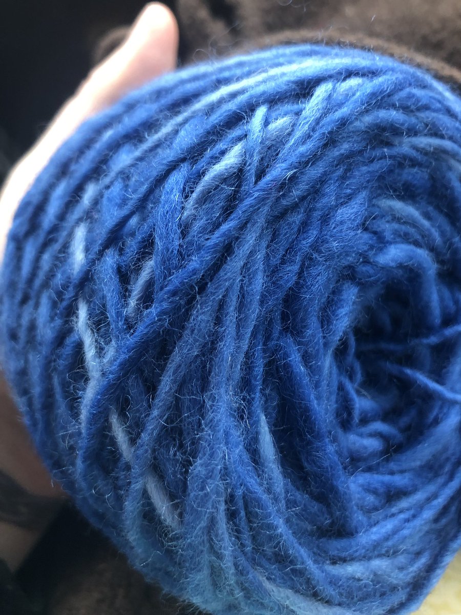 <a href="/shansen614/">Sarah #Craftivism 🍎</a> Pretty sweet yarn, isn’t it?!🙌

I wrote this poem awhile back when <a href="/RoseAnnDeMoro/">RoseAnn DeMoro</a> called on us to all write to Jane and Bernie to #RunBernieRun!❤️

And this little jingle, 

Not any old blue will do, 
But every shade is a Bernie hue💙

#Craftivism
#MedicareForAll