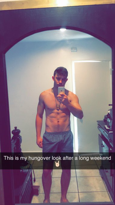 This is my hungover look after a long weekend 😉😈 https://t.co/d0bp4qXf3L<a href="/tag/superfan"class="tags"><span>#superfan</span></a>