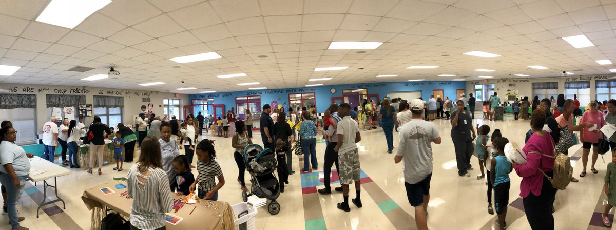 alnickrose's tweet photo. An outstanding Open House tonight @TaylorvillePri1! Thank you to all who came out and supported our school, students &amp; teachers! #TeamTPS #TaylorvilleGrown #TCSSLearnGrowAchieve https://t.co/WWmTNxDNHk