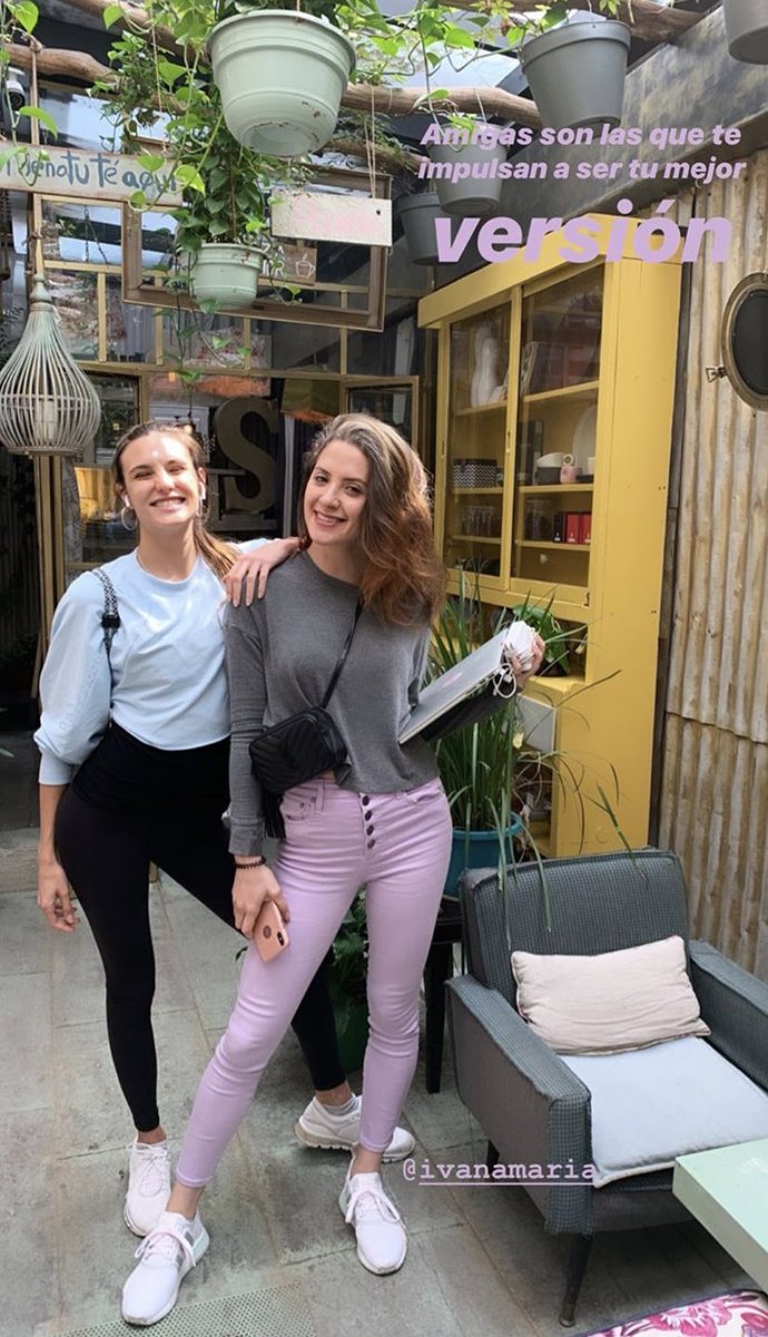 JTranslated's tweet photo. 📢 Maca InstaStory

“Friends are what drive you to be your best version”

#MacaBeso 
#BarbaraLopezTrendy #SantiagoAchagaTrendy  
#KCAMexico https://t.co/OUQyDDb6v2