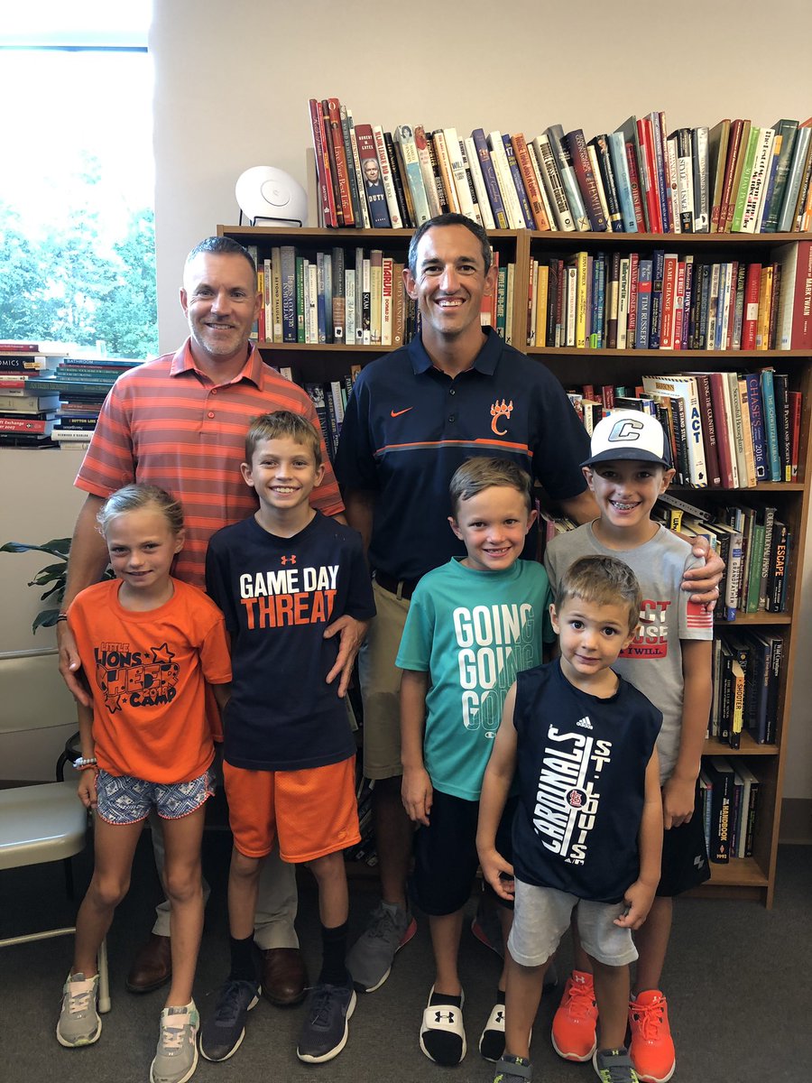 KinderKelly5's tweet photo. We loved listening to our principals (and dads) @BOOMLeader and @dougowens read at the public library tonight! #Carterville5 #KidsDeserveIt #TriCKDI #PrincipalsRead https://t.co/4NewhxSRKh