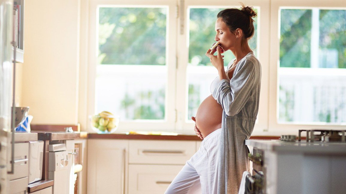 drtaylorobgyn's tweet photo. Expecting mothers have to pay close attention to what they eat and make sure to avoid harmful foods and beverages. Here are foods and beverages to avoid or minimize during pregnancy. https://t.co/YABPHZB04h #obgyn #OakPark #wellness https://t.co/PhpmzPxqrp
