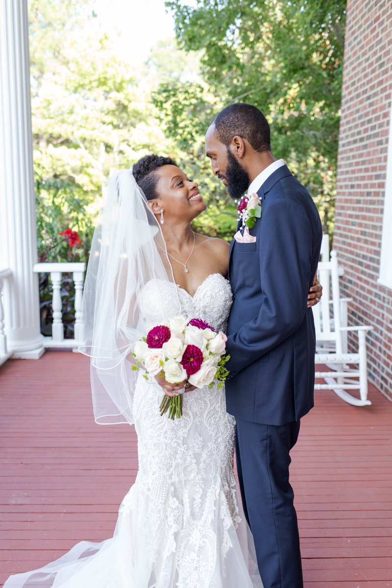 lightcreativenc's tweet photo. Kristen’s smile says it all 💖 Her & Darrin’s wedding on Saturday was beautiful, and good news - I didn’t go into labor! 😂 Much love to @andrew_hudgins for carrying all my bags & handing me water and snacks throughout the day. 😊 I’m excited to share more soon! #lightcreativeart https://t.co/ExndLHkE7B