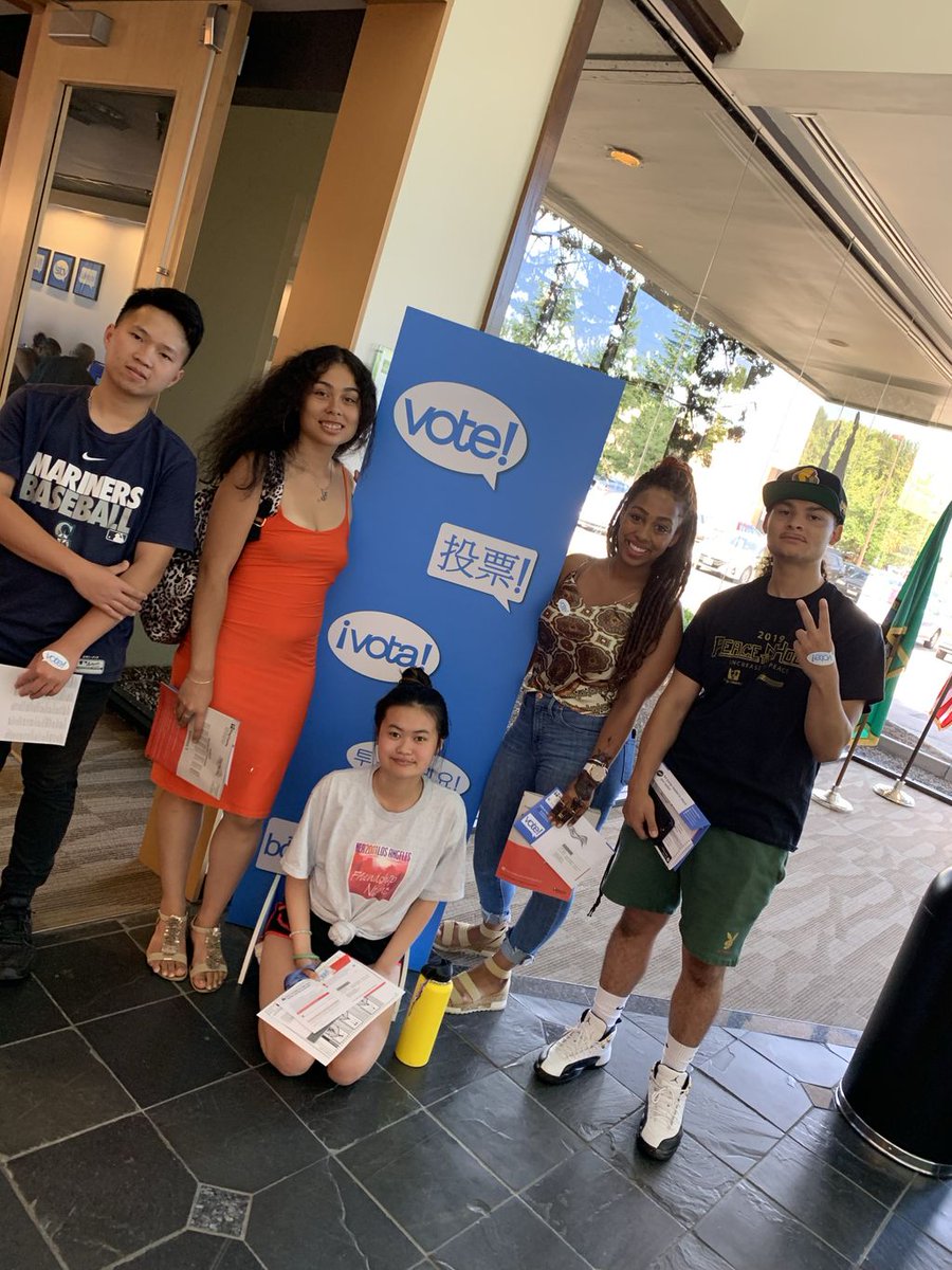 kcelections's tweet photo. Today, the great folks at Emerald City Commons, part of Urban Impact, cancelled their staff meeting to come to Elections HQ to register and vote. Thanks for making your voices heard! #kcvotes https://t.co/54673nGTay