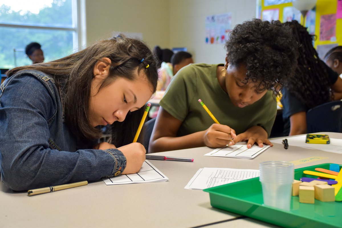 DeKalbSchools's tweet photo. And just like that, #FirstDayDCSD is complete! Check out more moments from today - https://t.co/MwA2rEcsRc https://t.co/9ZwG1KlCyw