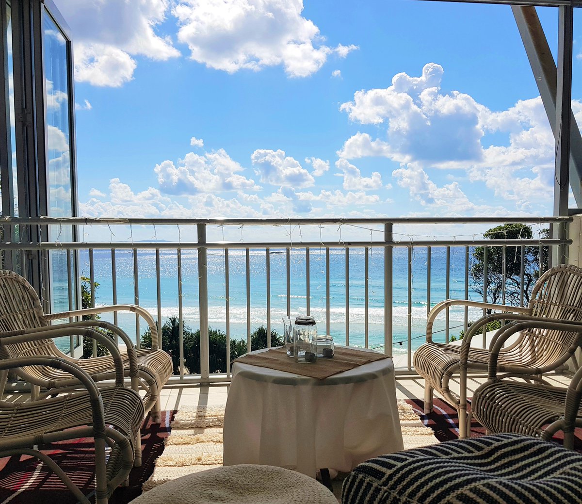 Straddie Hotel tweet media