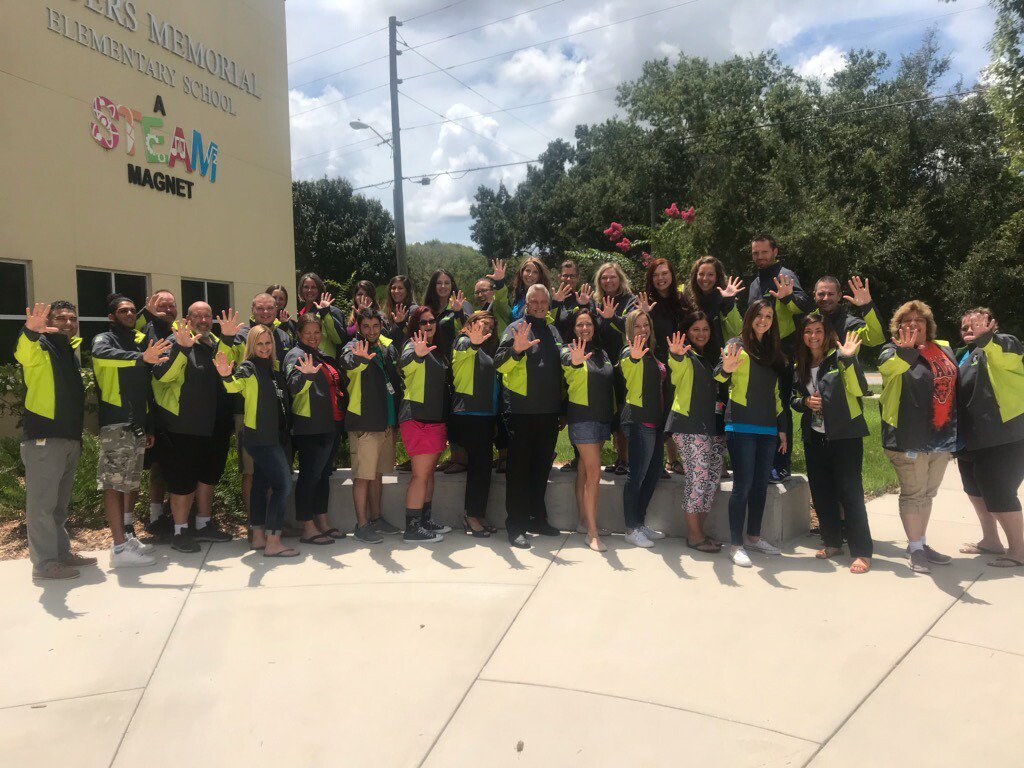 SandersSMES's tweet photo. Entering our 5th year. Celebrating these innovating Stallions and their 5 year commitment to Sanders Memorial! We are privileged to work with a hardworking staff that are committed to 21st century student learning. TY for your dedication and commitment to our school. #sweetjacket https://t.co/HH5zSD9ZGM