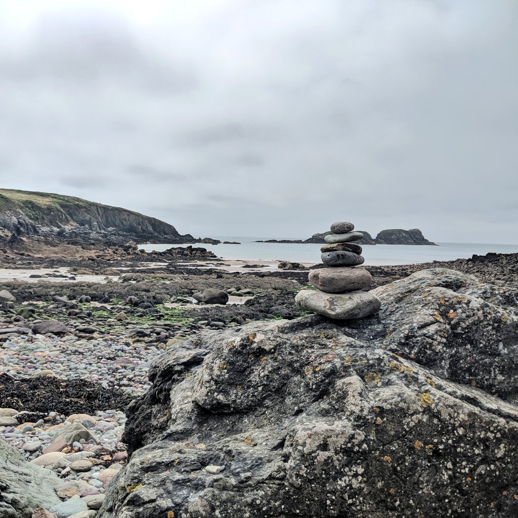 jemlovestodraw's tweet photo. After a lush week away exploring Wales in our campervan, I'm now back home and raring to go! Tonight I've been framing prints for my window display takeover at #IndependentDesignCollective Instead of sharing a photo of my (very messy) desk here are some holiday snaps #vanlife https://t.co/emYgKIpSlN