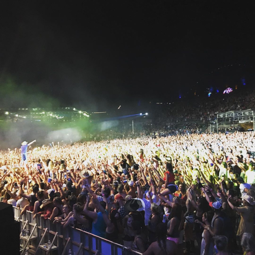 Jason_Aldean's tweet photo. I think these picture say it all. @WatershedFest #WOW https://t.co/yUxmL21PjY