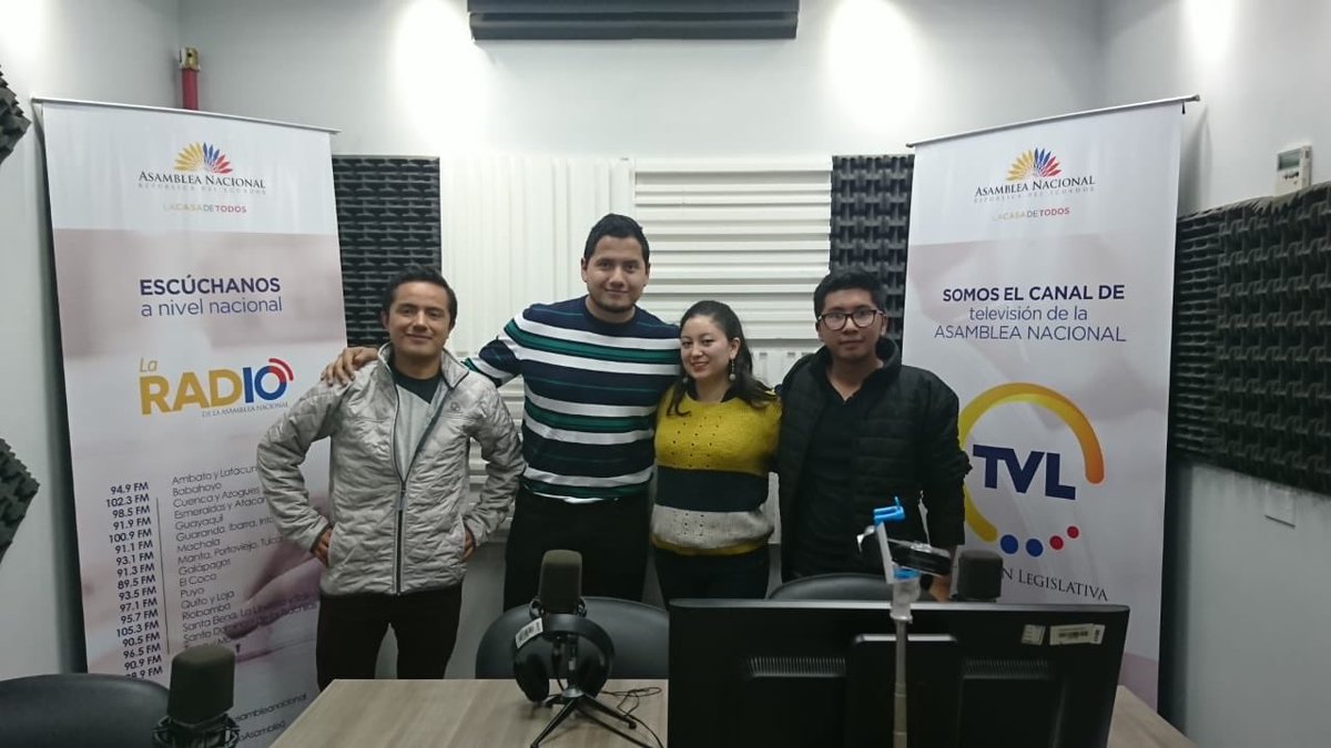 ucefacso's tweet photo. Estudiantes de la FACSO estrenaron programa radial sobre derechos humanos "Multiverso", en @LaRadioAsamblea, como parte del convenio de educación entre la Vinculación con la Sociedad de la FACSO y El Consejo Nacional para la Igualdad de Movilidad Humana. 
Escúchalos los viernes https://t.co/7kFVLjgA9R
