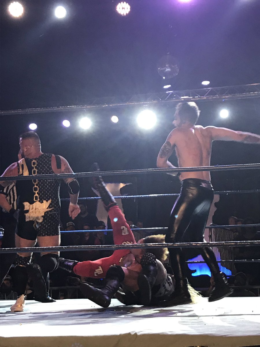 mrs25159's tweet photo. @DanhausenAD @EddyOnly8 @dEReK_DiReCTioN @TreLaMar_ #AIW #absolution14 #absoXIV #eddyonly #donovandanhausen #derekdirection #trelamar #theproduction https://t.co/rEy4yL2gXL
