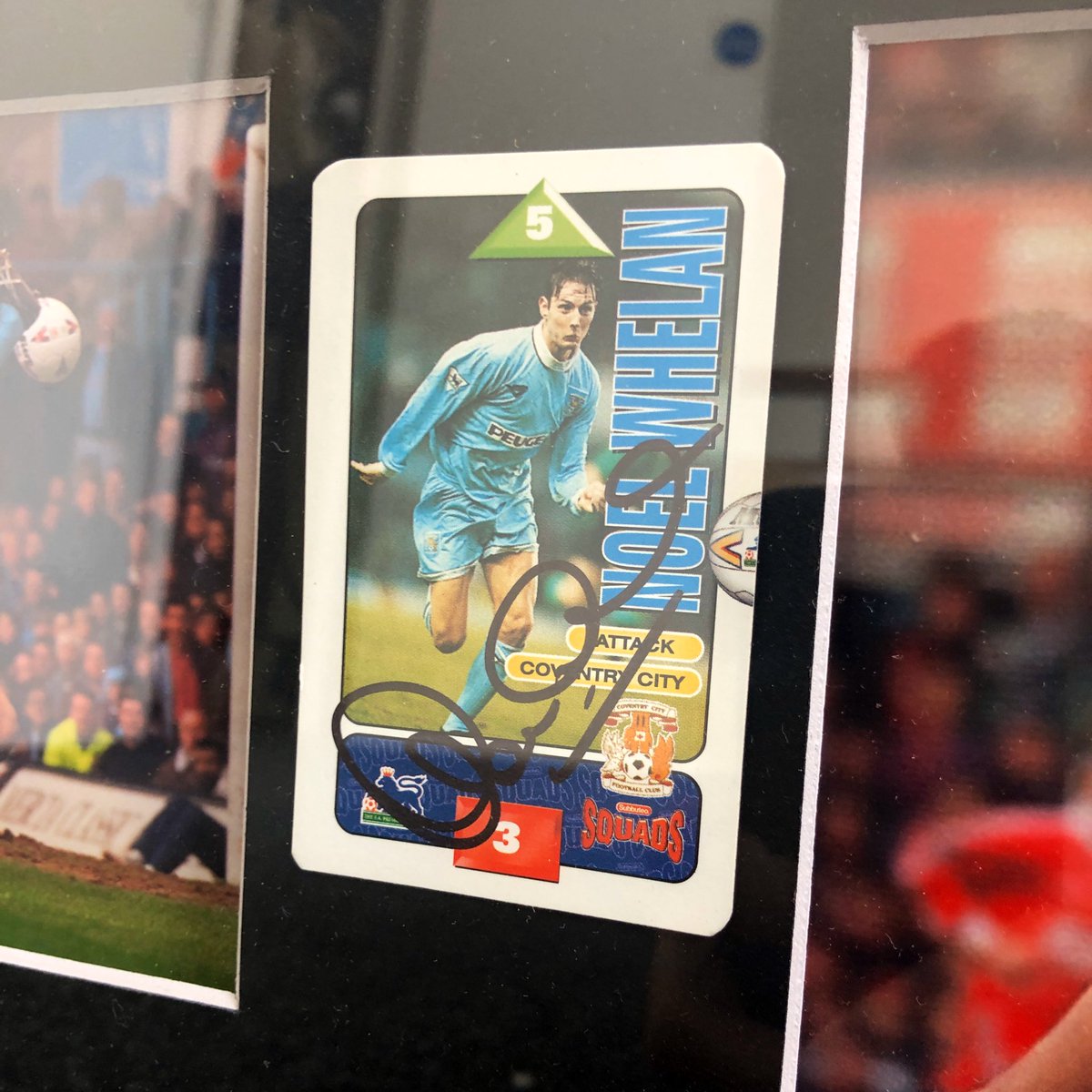 KitMenUK's tweet photo. 🛒 FOR SALE 🛒

👕 Framed and mounted Coventry City 1994-1996 shirt - signed by 90s football poster boy @NoelDavidWhelan!

Including signed Noel Whelan Squads card from that season.

#ccfc #skyblues https://t.co/NVrLGr4CuQ