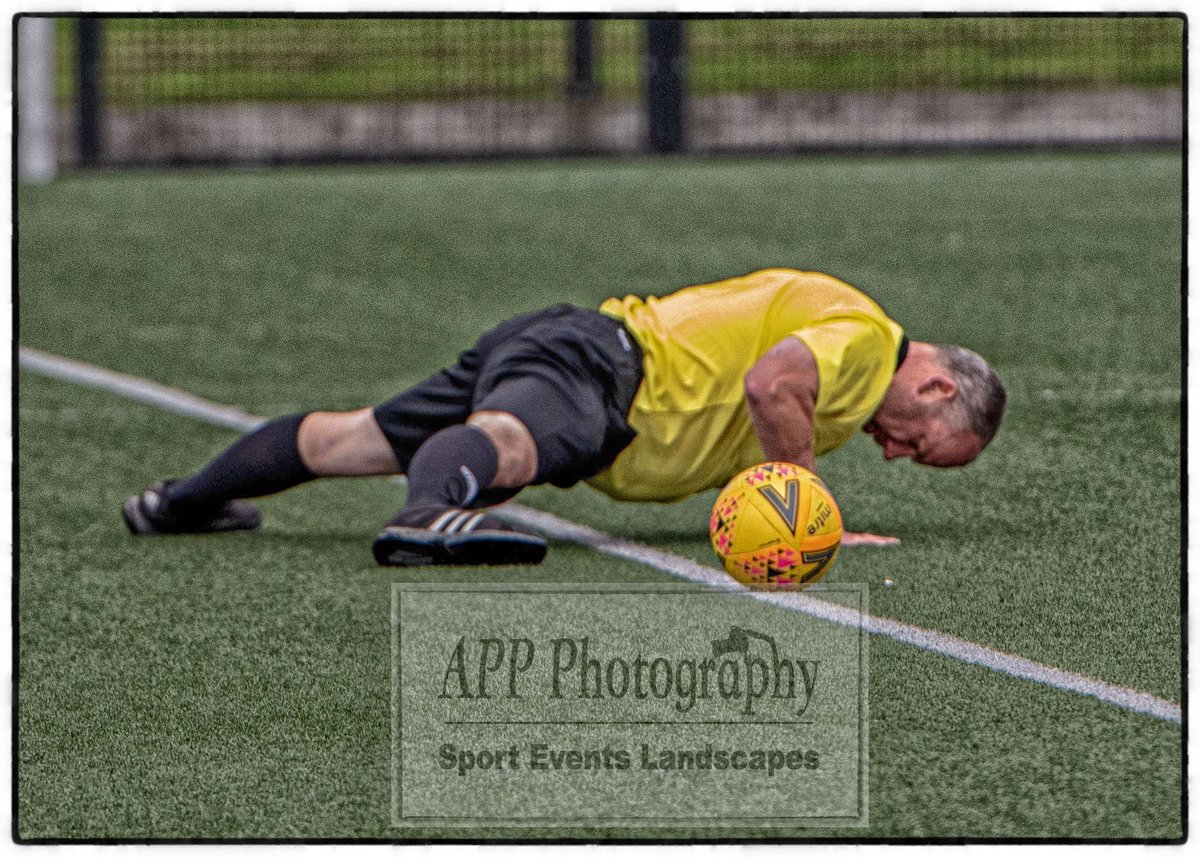 APP_Photo's tweet photo. is this a claim for the earliest pitch inspection of this part of the football season? #weatherworries #astroturfworries #pitchinspection https://t.co/Gh2VMkfJsW