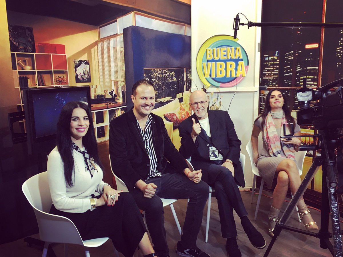 DEFANICO's tweet photo. Gracias Cadena Internacional TV por esta maravillosa entrevista sobre el lanzamiento del nuevo disco “DATABANG” este jueves 15 de agosto en @elhijodelcuervo
También platicamos sobre la terapia angelical
#defanico #tv #musica #lanzamiento #disco #databang #terapiaangelical https://t.co/7DMvwy9wfy