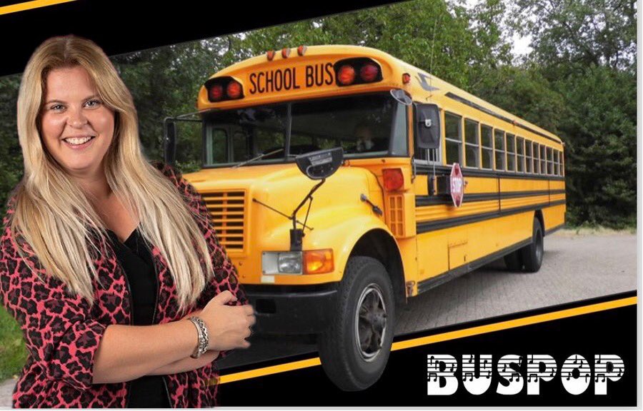 Meet our new bussteward! #anniek #partyinthebus #buspop #12oktober