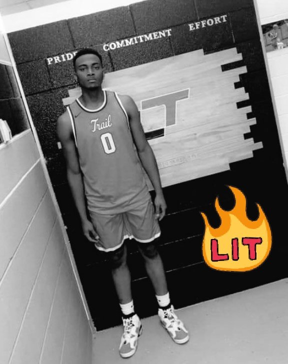 WoodlawnAPGoPo's tweet photo. Super excited for @WoodlawnHighBR former @WoodlawnBRBKB #Panther Xavier Roberson to have his #redshirtseason in the books at @LTC_IL and is now ready to play! You are doing amazing things Xay! #BelikeXay https://t.co/cwTv3SBjfc