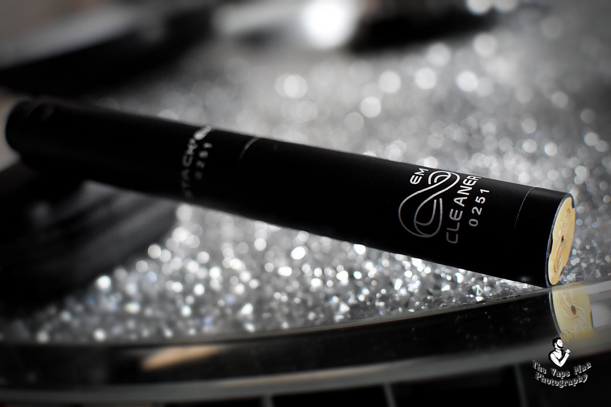 thevapemanphoto's tweet photo. Right guys letโs try again. Due to an error @endlessmodsuk have had to restart the page so please guys show them some love and more to come very soon from these guys. Iโm an endless ambassador and very proud to be. Drop a follow guys you donโt want to miss this #endlessmods https://t.co/yqdVPvuAFJ