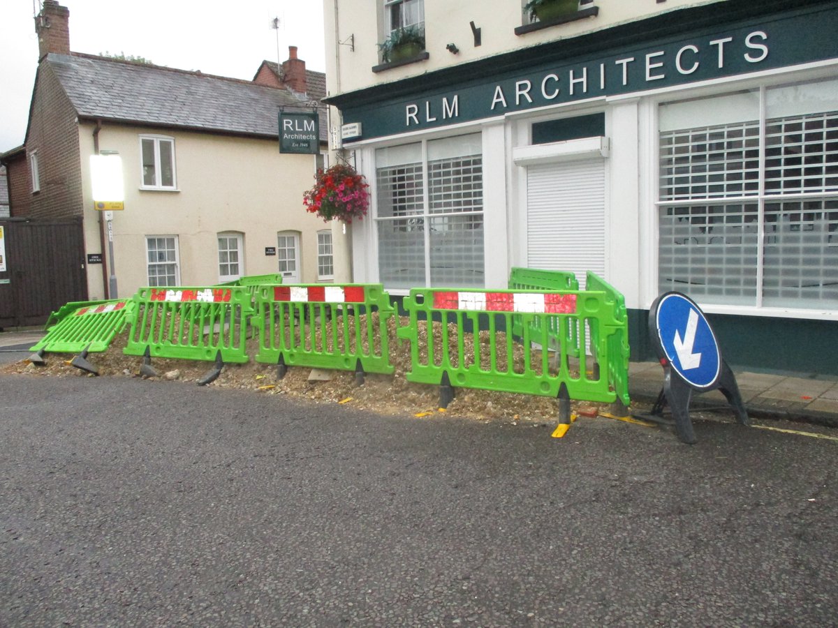 WimborneWestStr's tweet photo. After no electricity for approximately 12 hours on Friday 26 July today they have been back to fill in the hole and replace the paving stones and no tarmac this time! https://t.co/rrBWKnJEK3