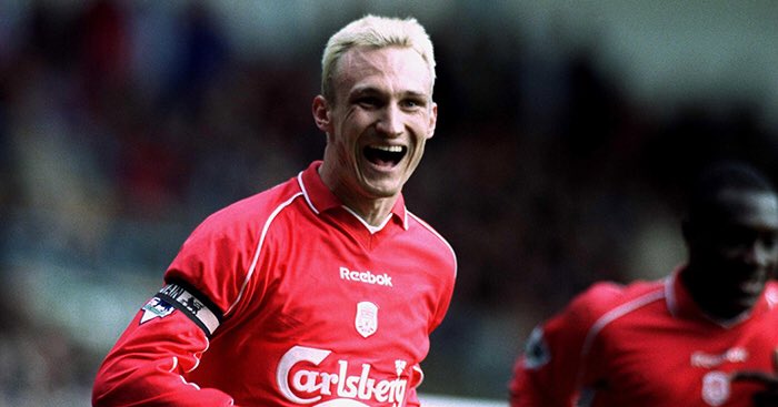 EveryManSport's tweet photo. ⚽️ Today’s #RandomPlayerOfTheDay is another special edition

Part 3 of our Premier League preview will be out tomorrow morning, so fans of these clubs follow and turn 🛎 as to not miss out!

🦊 #LCFC

❤️ #LFC

🌑 #MCFC

♦️ #MUFC 

Also comment👇🏻 your thoughts on these players! https://t.co/GeZjPiVUfe