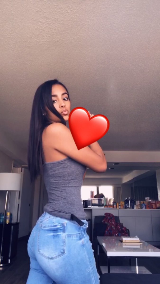 AnaFromYTT's tweet photo. = more clout https://t.co/xIXoskrtun