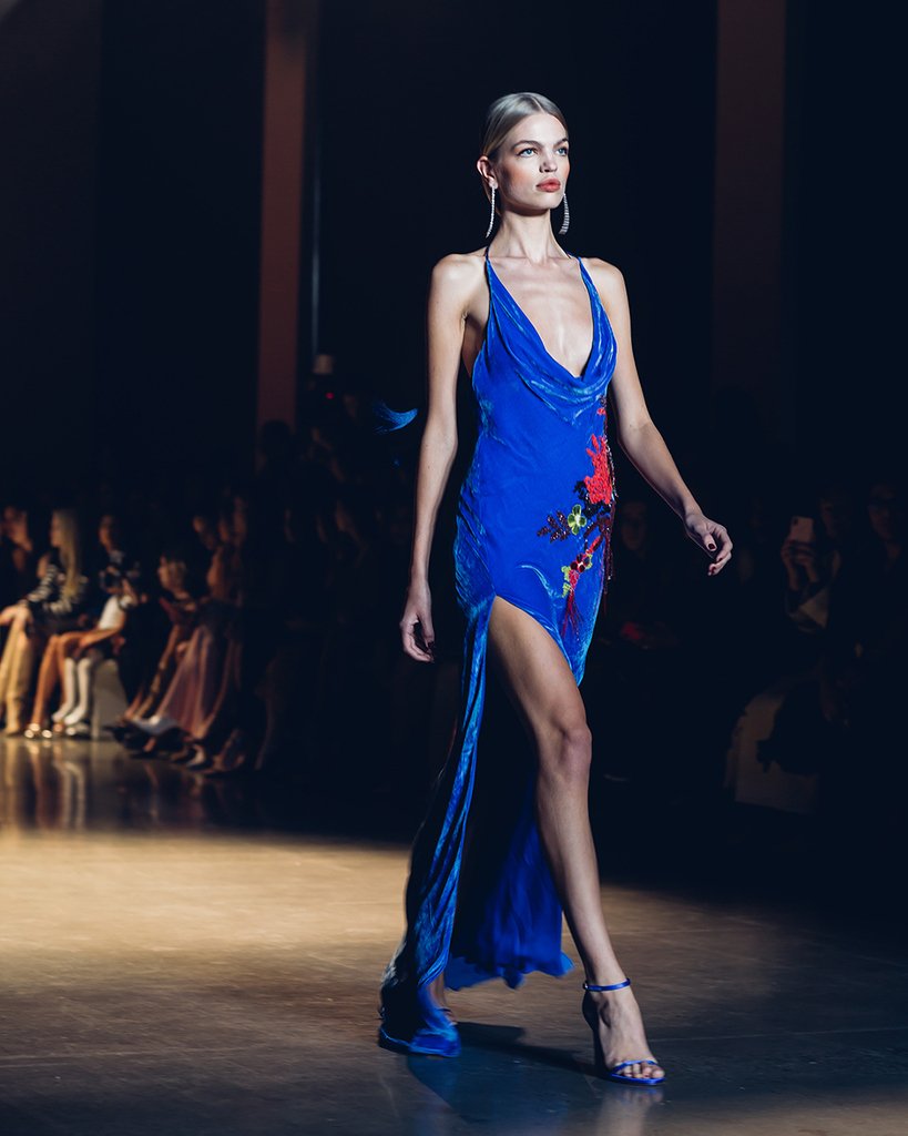 nyfw's tweet photo. Walking into this week strong and tall like we are on the #NYFW runway for @cushnie.⚡️ Photo by @moeeztali https://t.co/GNejpt9Q4w
