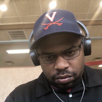 donnellspinnerg's tweet photo. #NewProfilePic https://t.co/nydXCR9rH0