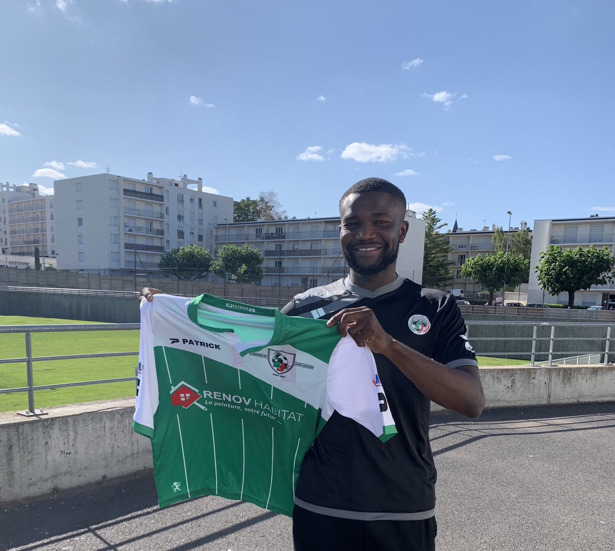 AssjFoot63's tweet photo. 🆕✍🏼 L’ASSJ est fier d’annoncer ses deux nouvelles recrues pour l’équipe une Seniors (Régional 1)
✅ Basile BONNALD, 29 ans, en provenance de @FC_Chamalieres, MDF
✅ Mbuta LUVOMBO, 21 ans, en provenance de As Montchat Lyon, MDF
#BienvenueÀEux 🤝 #ASSJ 🔥🔥 https://t.co/ifghkLInHG