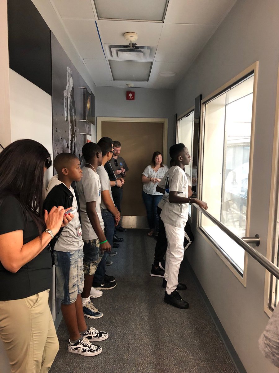 TexasSpaceGrant's tweet photo. Touring Astromaterials Facility viewing #LunarRocks for #ANGLeSChallenge Showcase! #Apollo50 @NASA_Johnson @NWESSP @Astromaterials https://t.co/D7WXOJ1qyz