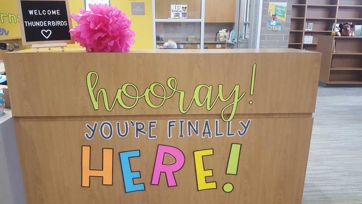 Dr_Booklove's tweet photo. So excited for this new school year! Library classes begin tomorrow! 
#FirstDayOfSchool #librarylife @candyscreekthu1 @clevecityschool https://t.co/Y1qxTc6GEA