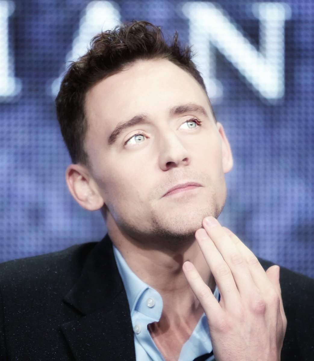 TomTheNextLevel's tweet photo. #MondaySpam #TomHiddleston #MyEdits Photo via Torrilla https://t.co/7tdAEQHng3