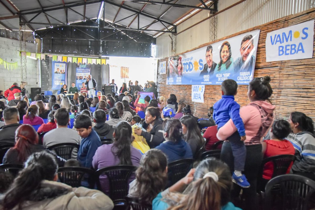 SergioGCasas's tweet photo. La lucha hay que darla en todos los ámbitos, porque es necesario recuperar los derechos que han sido vulnerados. 
Gracias @bebasoria por invitarnos y dejarnos compartir una linda tarde.

La esperanza está encendida.
#TodosPorLaRioja ☀️ https://t.co/S7Ng2AUSWl