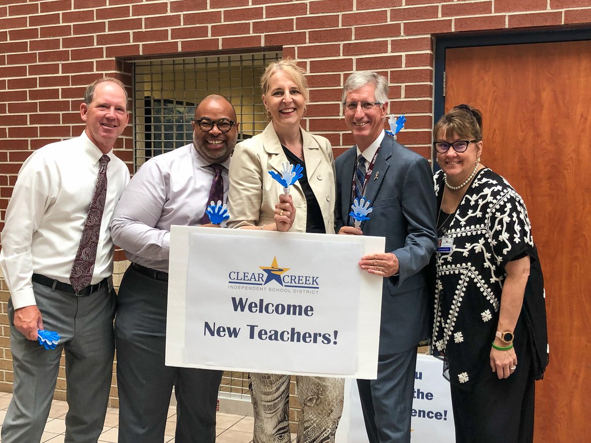 ClearCreekISD's tweet photo. Today, we had more than 300 new teachers join us for their first day in Clear Creek ISD! We would like to extend a sincere "welcome" to each of them as they begin their journey with us. We are excited to have you as part of our team! https://t.co/qwAKOwZHd0