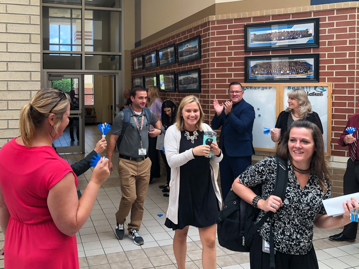 ClearCreekISD's tweet photo. Today, we had more than 300 new teachers join us for their first day in Clear Creek ISD! We would like to extend a sincere "welcome" to each of them as they begin their journey with us. We are excited to have you as part of our team! https://t.co/qwAKOwZHd0