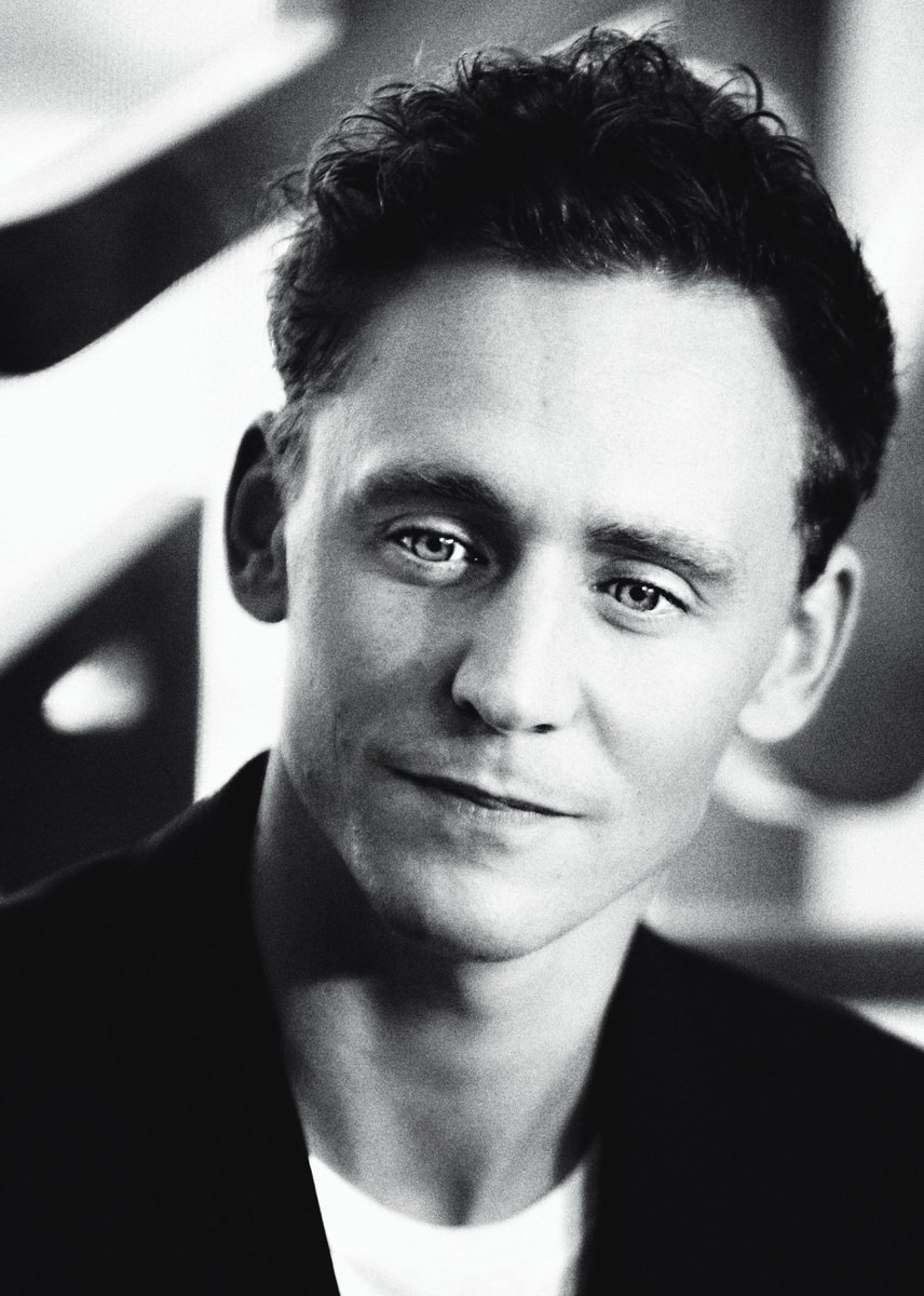 TomTheNextLevel's tweet photo. #MondaySpam #TomHiddleston #MyEdits Photo via Torrilla https://t.co/3gOdJiZgcJ
