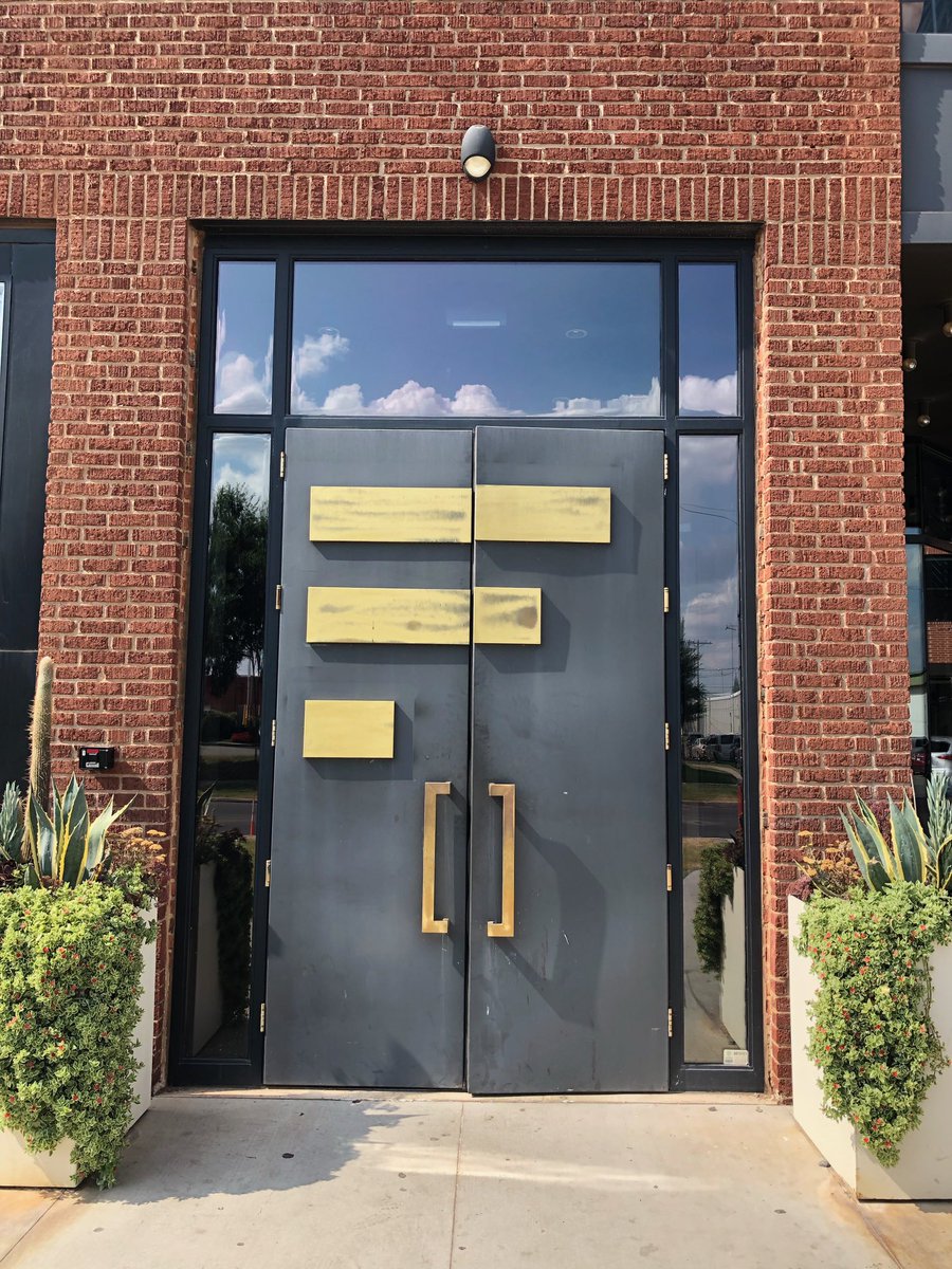 OKStateAlumni's tweet photo. Doors are open! Come on in! 😍

We’re so excited to host A Night with OSU with @OSUAlumniOKC at @theJonesOKC! Special guests include @CoachGundy, @ScottSutton1970, @cowboyvoice and @McKnightCenter! 

#okstate #GoPokes https://t.co/AhuvP4yvWr