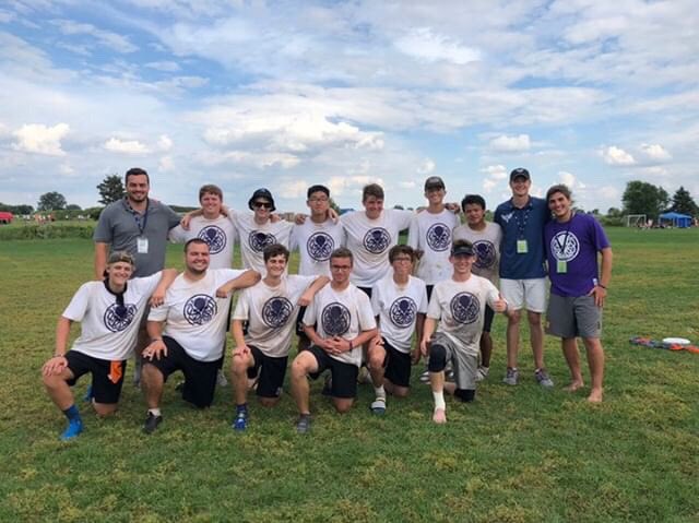 Klxmerus's tweet image. Had a blast playing at the Ultimate Frisbee tournament in Blaine, Minnesota this weekend! The tournament was very fun and I got to meet many new people! Shout out to Sandy, Richard and especially @greiddd for being such wonderful coach’s!