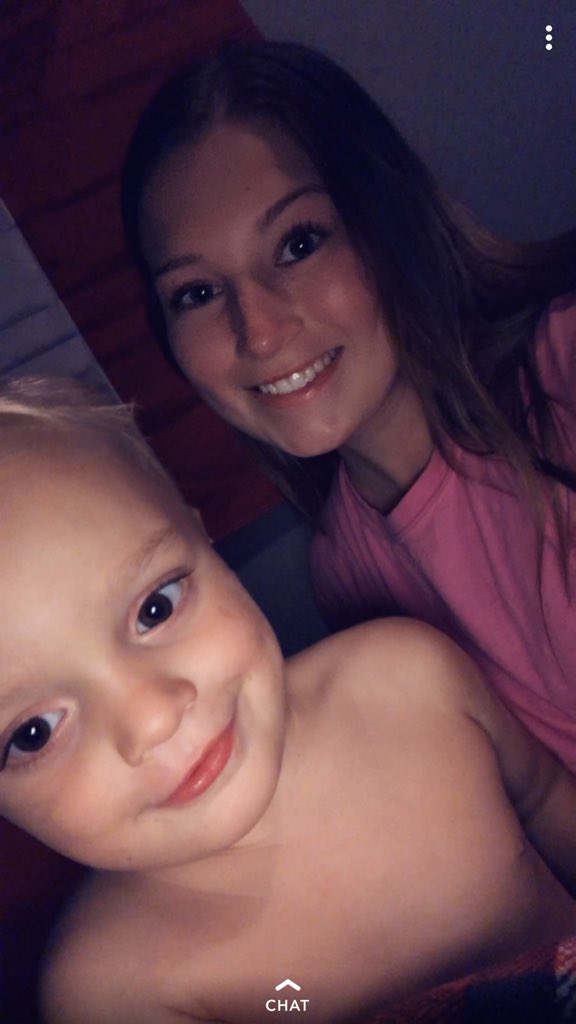 Lumpy__72's tweet image. Happy one year queen ❤️