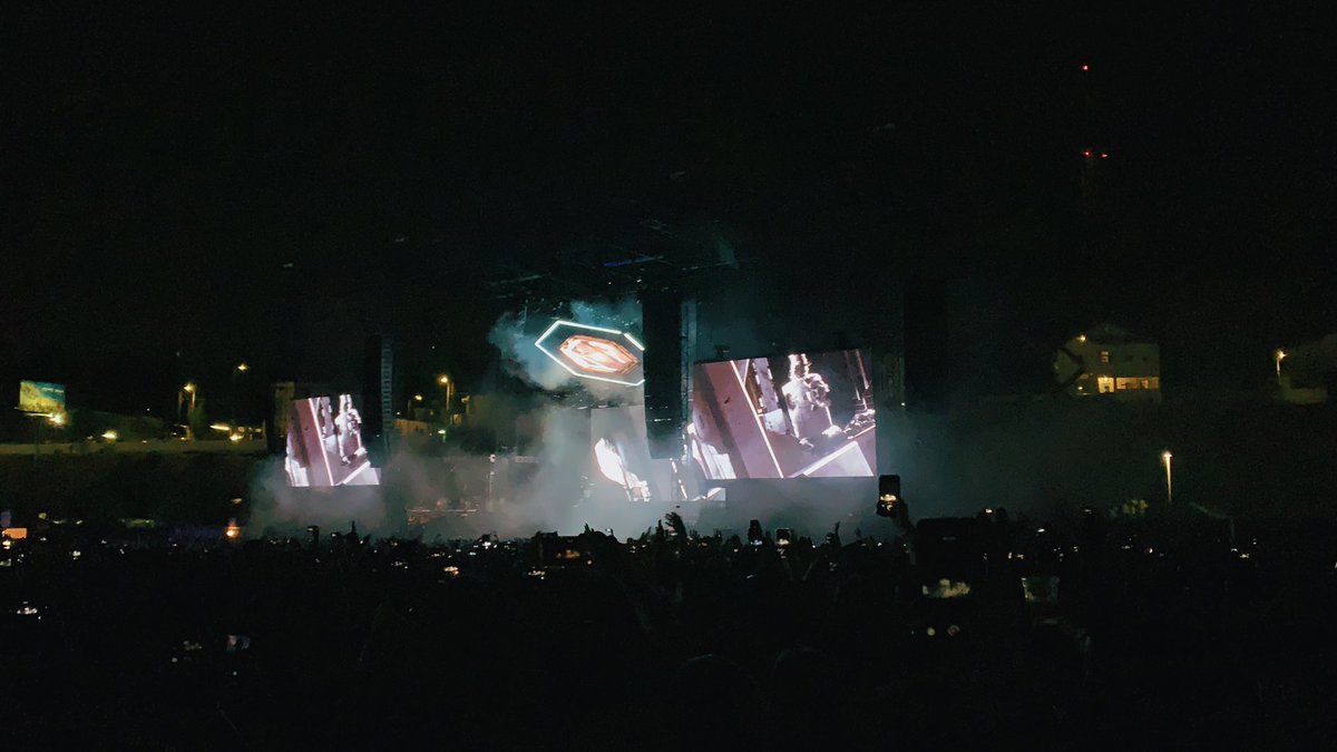 andrewcurryla's tweet photo. First concert since spine surgery 7 months ago.
It was good to be around music, friends, and smiles.
@odesza was the perfect way to get back to dancing around to epic bands/artists. ๐ธ๐ง๐ผ๐ถ
#music #outdoors #odezza https://t.co/3kdZn3Meco