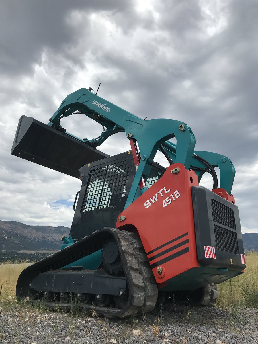 Interested in becoming a dealer?! Check out our full line of equipment at sunwardusa.com #heavyequipment #excavators #excavatorlife #Construction #sunwardusa #constructionequipment #machinery #rentalequipment