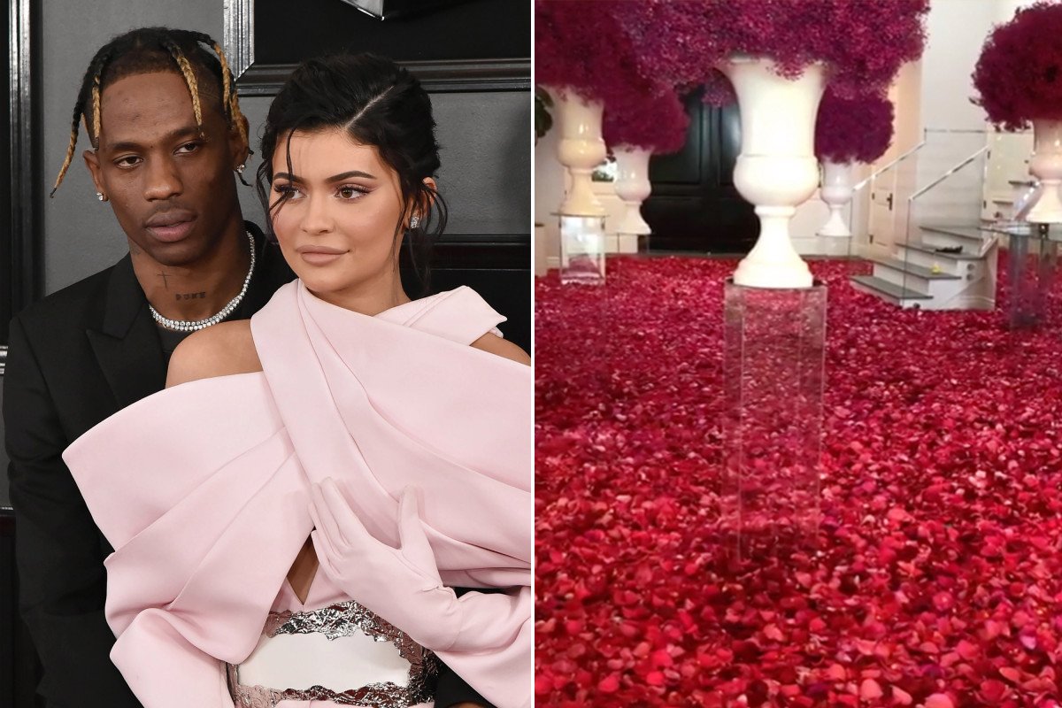 PageSix's tweet photo. Travis Scott fills Kylie Jenner’s home with roses for her birthday https://t.co/h8EeAIJyi1 https://t.co/xP7q89KwGx