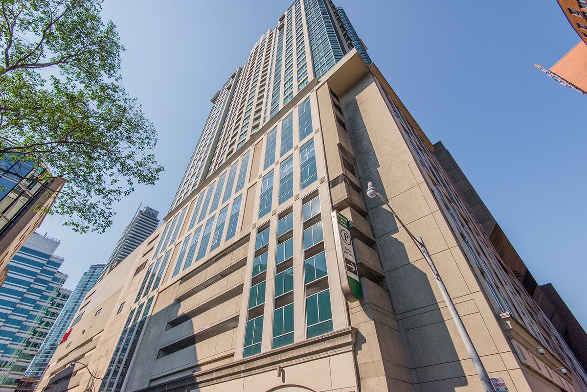 MarkR_Realty's tweet photo. #ForRent #Lease #Rentals
-1+Den @ 65 St. Mary, $3500
-2 Bed/2 Bath @ 8 Park Rd, $3,350
-2 Bed/1 Bath @ 85 #Bloor, $2,750
-2 Bed/1 Bath @ #Yonge /Davisville $1,950 #Toronto #Relocation #UofT #RU #Condo #Rent #Condo #TO #Realestate #Tenant #Ryerson #Tenants #Rental #Utower #ttc https://t.co/jVIWZYMwRj