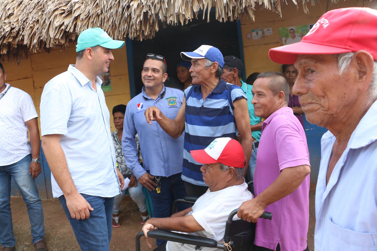 MarcosDanielPG's tweet photo. 1/4 Con la buena noticia de que mañana reiniciamos las obras del acueducto de los corregimientos San Anterito y San Isidro, llegamos esta tarde a estas dos poblaciones rurales de nuestra ciudad. https://t.co/OuBh3O2GYt